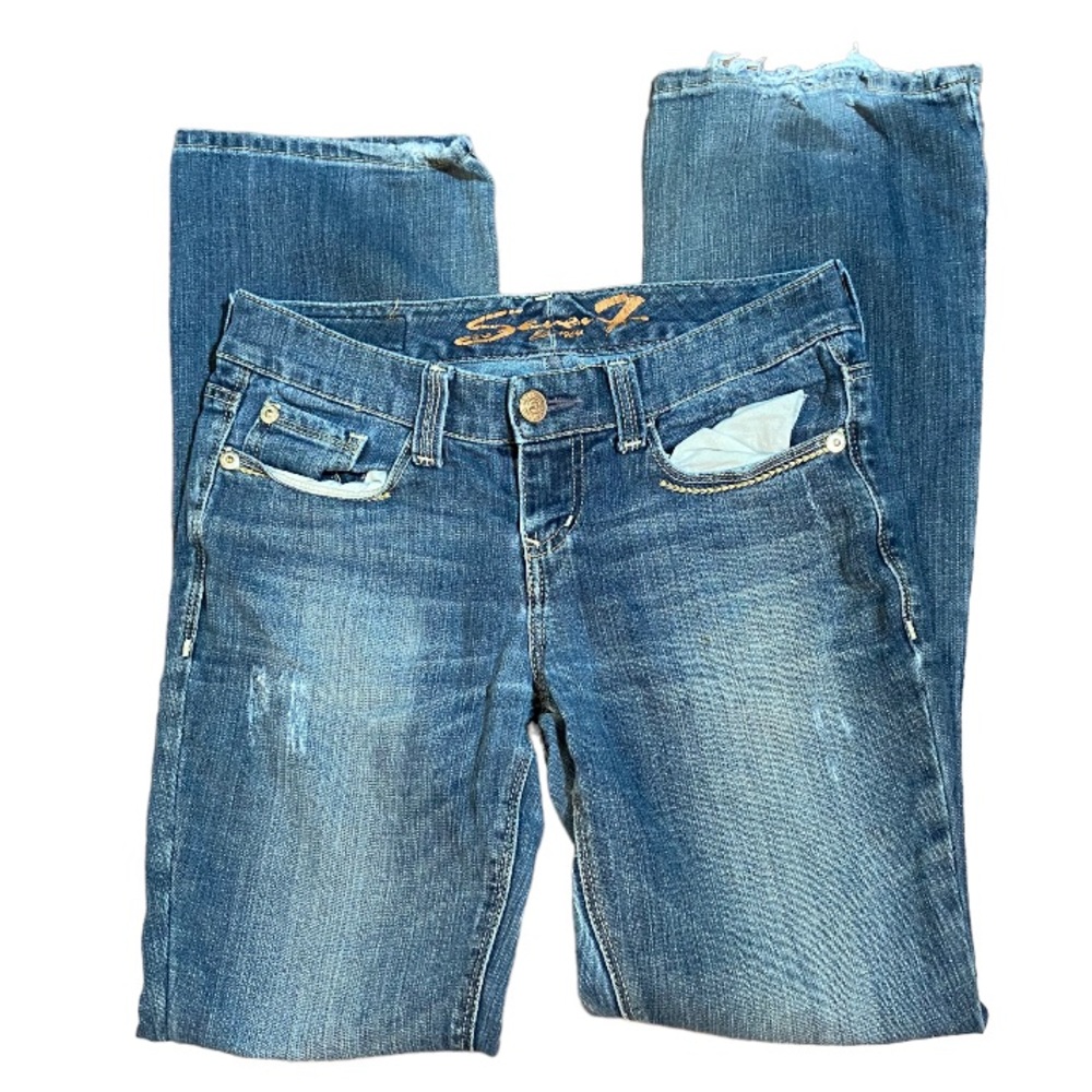 7 jeans SZ 4 boot cut. Great condition. Distressed
